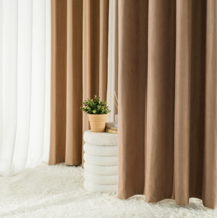 Zasłona welwetowa blackout 140x260 cm ciemna kawowa na przelotkach, elegancka przyciemniająca